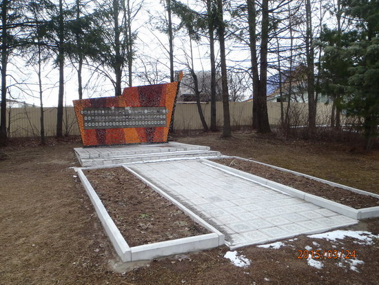 Дмитровский район, ГАТН, Мемориал, памятники